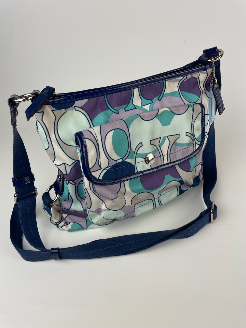 Vintage 2011 Coach Kyra Daisy Scarf Print Nylon Crossbody Bag F18839 Purple Teal